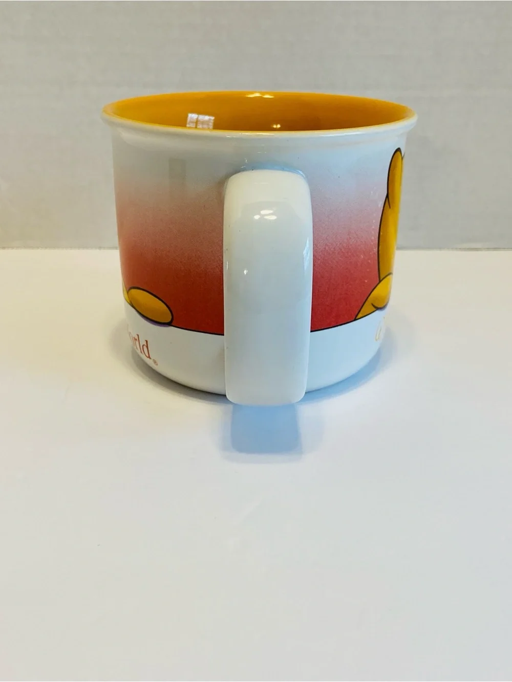 Disney  Winnie The Pooh Peek-a-Boo Mug Never Used Walt Disney World